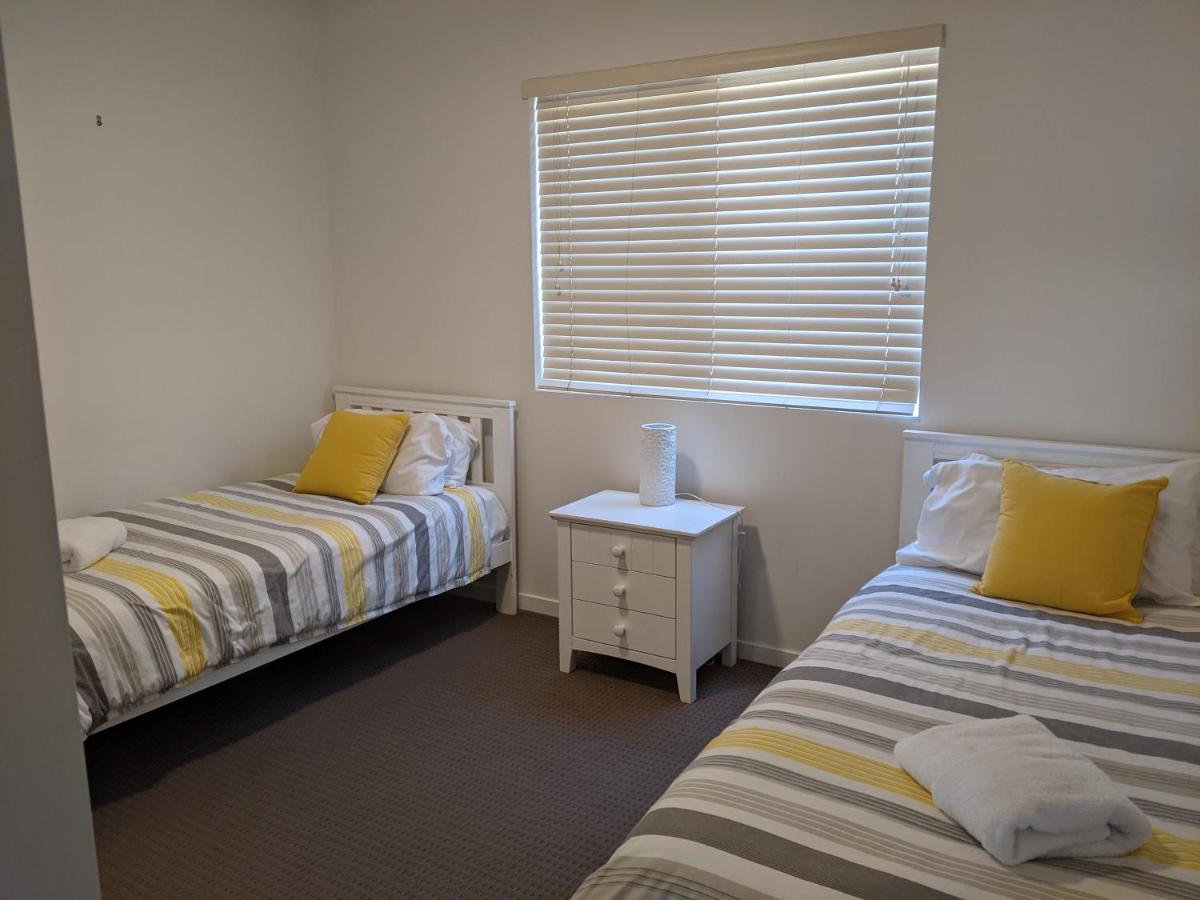 Moorings Beach Resort Caloundra Eksteriør billede
