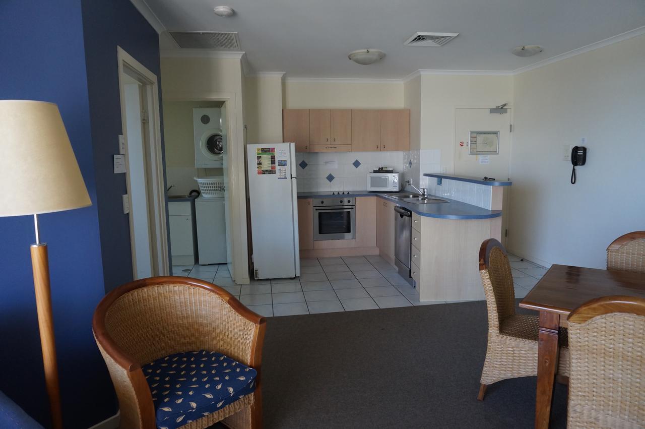 Moorings Beach Resort Caloundra Eksteriør billede