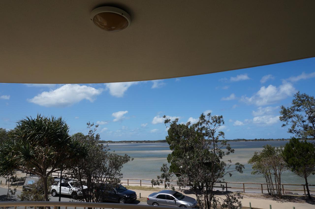 Moorings Beach Resort Caloundra Eksteriør billede