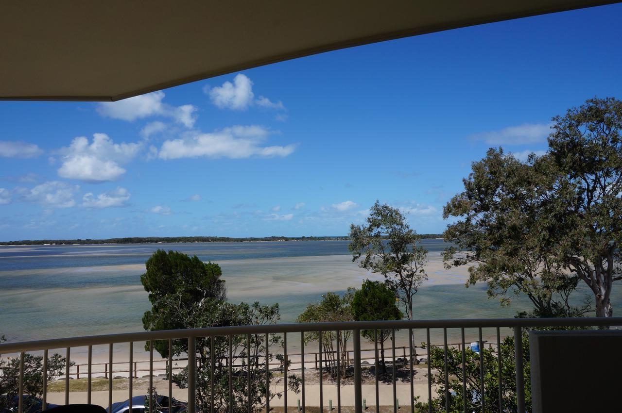 Moorings Beach Resort Caloundra Eksteriør billede