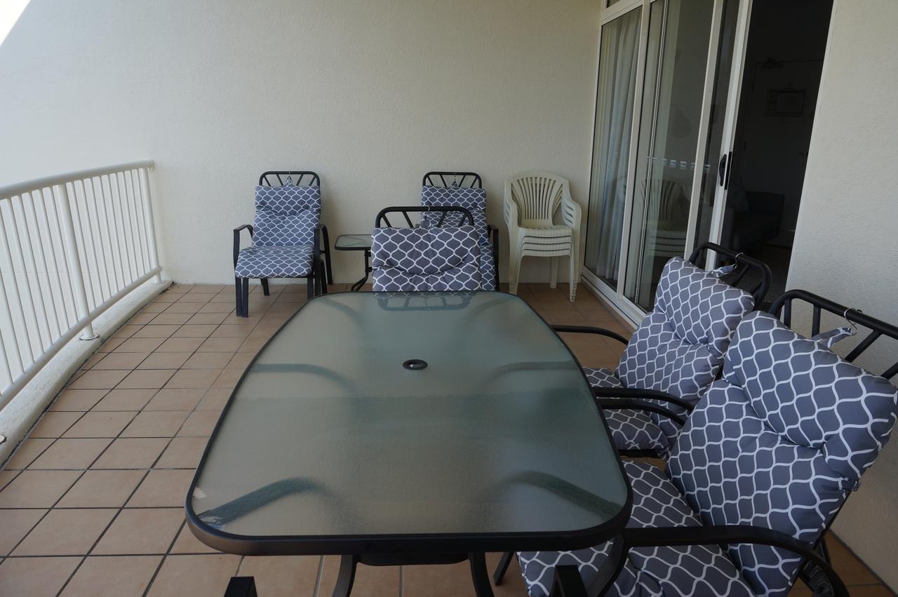 Moorings Beach Resort Caloundra Eksteriør billede