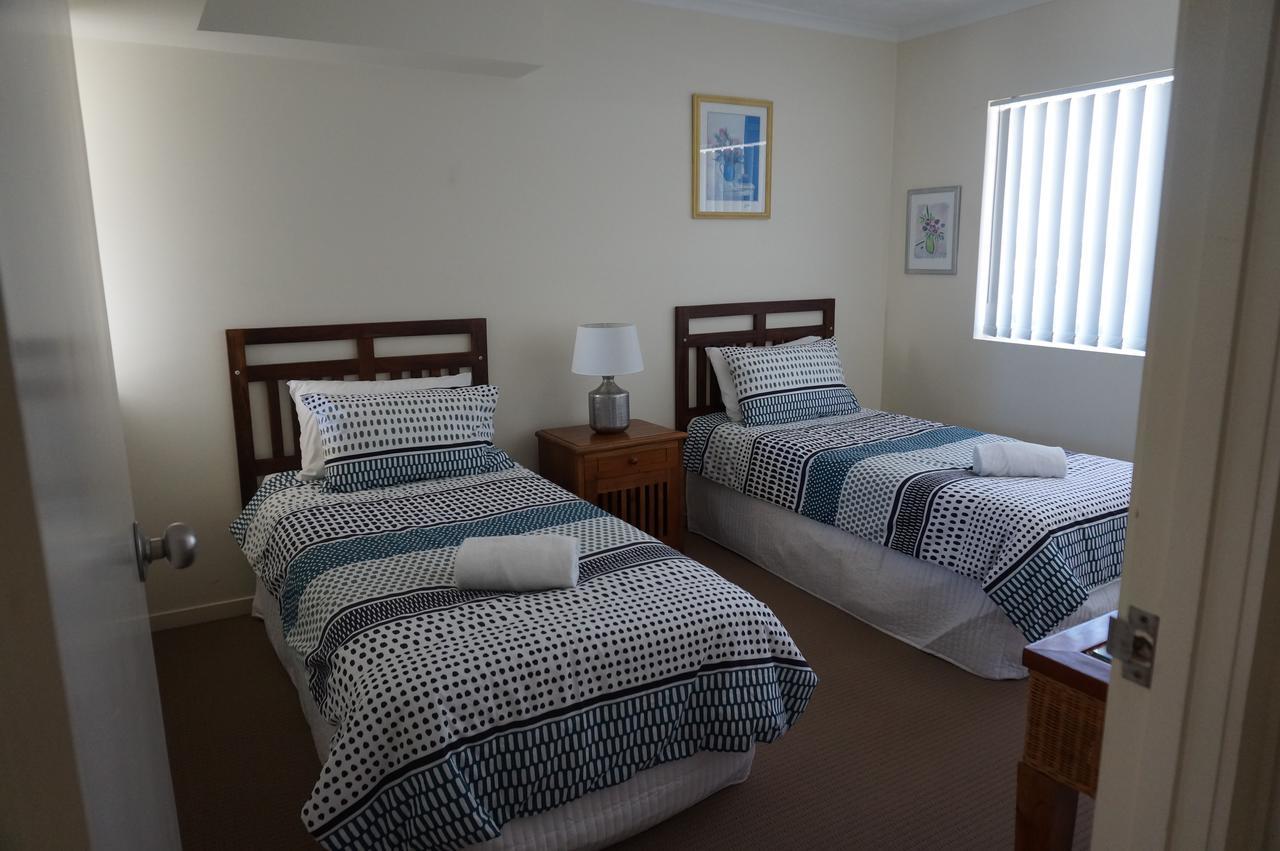 Moorings Beach Resort Caloundra Eksteriør billede